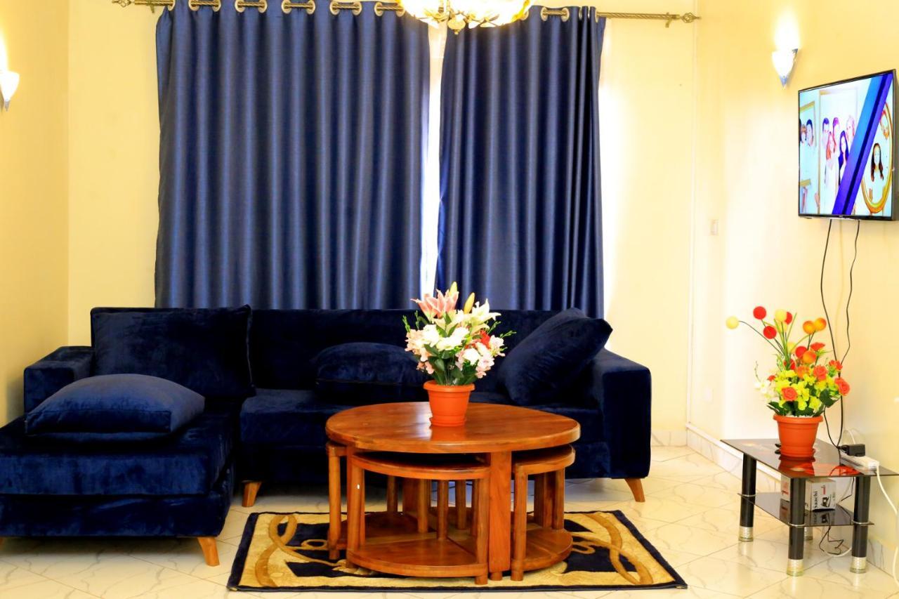 Peace Of Mind Suites Энтеббе Экстерьер фото