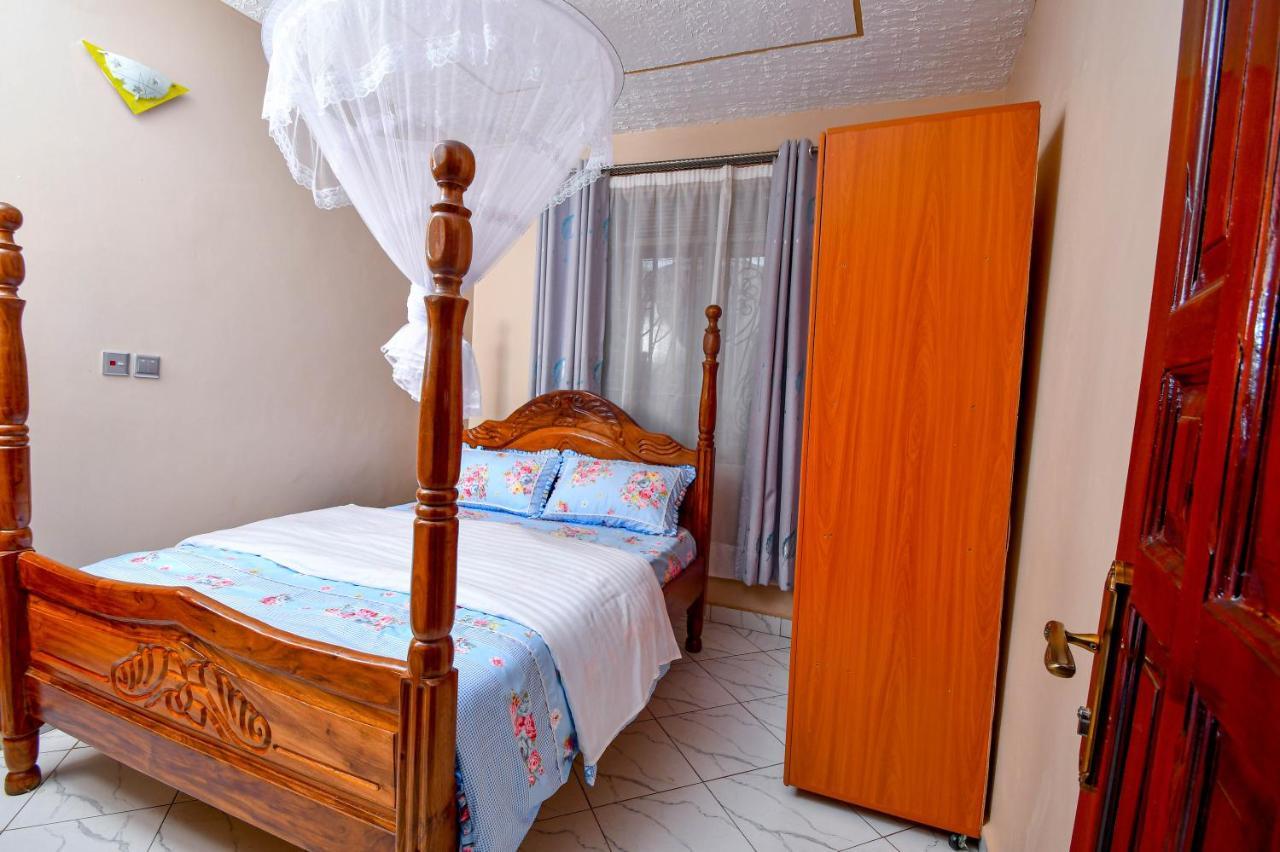Peace Of Mind Suites Энтеббе Экстерьер фото