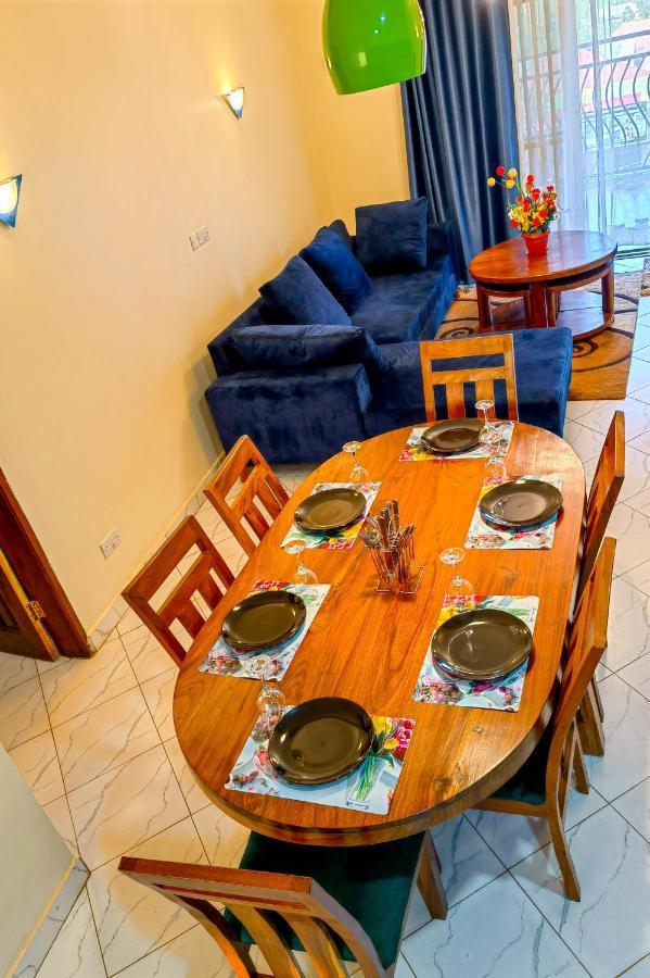 Peace Of Mind Suites Энтеббе Экстерьер фото