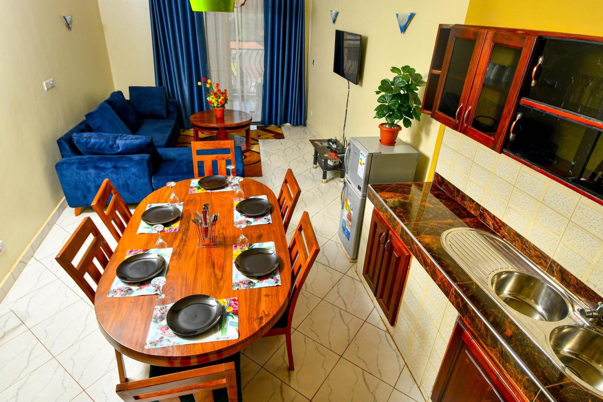 Peace Of Mind Suites Энтеббе Экстерьер фото