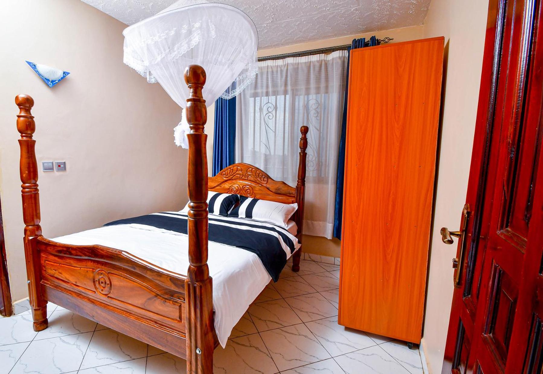 Peace Of Mind Suites Энтеббе Экстерьер фото