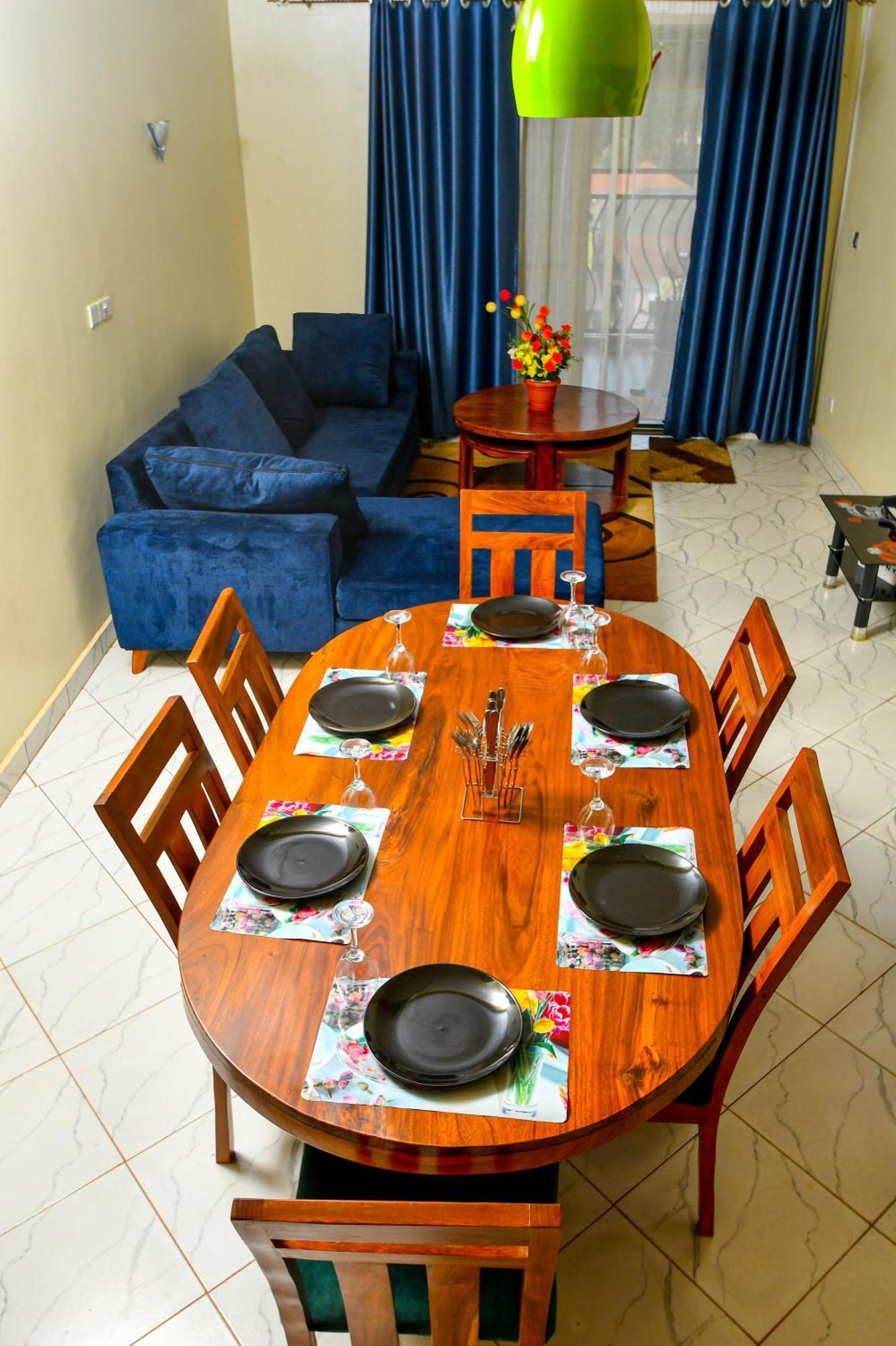 Peace Of Mind Suites Энтеббе Экстерьер фото