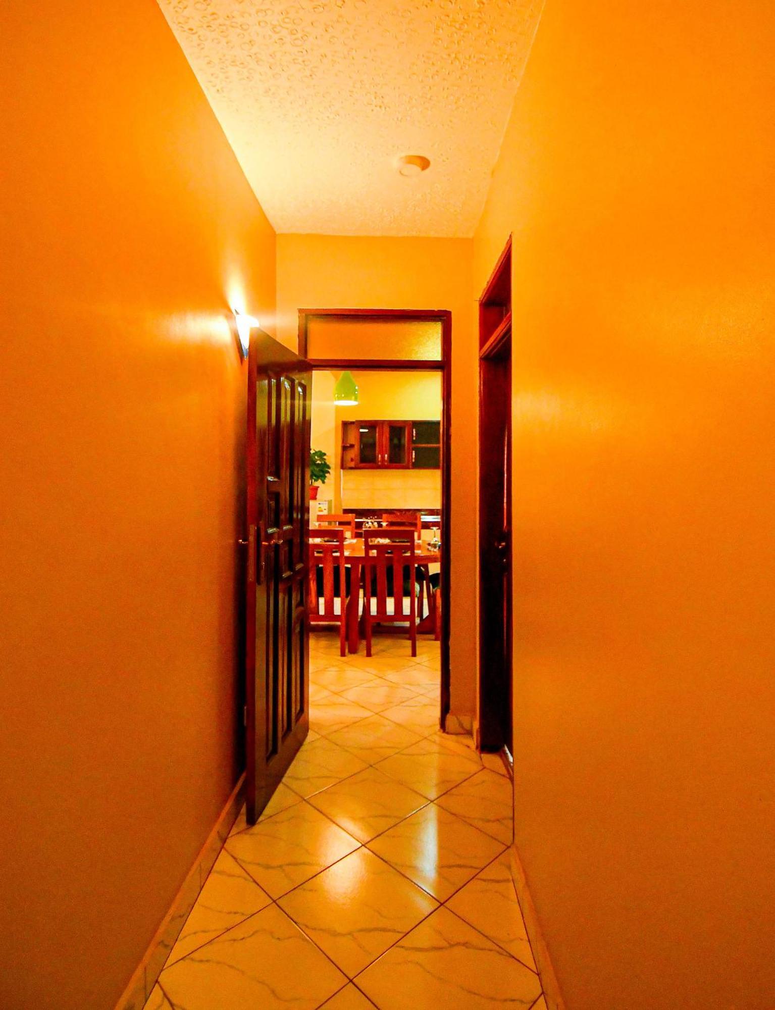 Peace Of Mind Suites Энтеббе Экстерьер фото